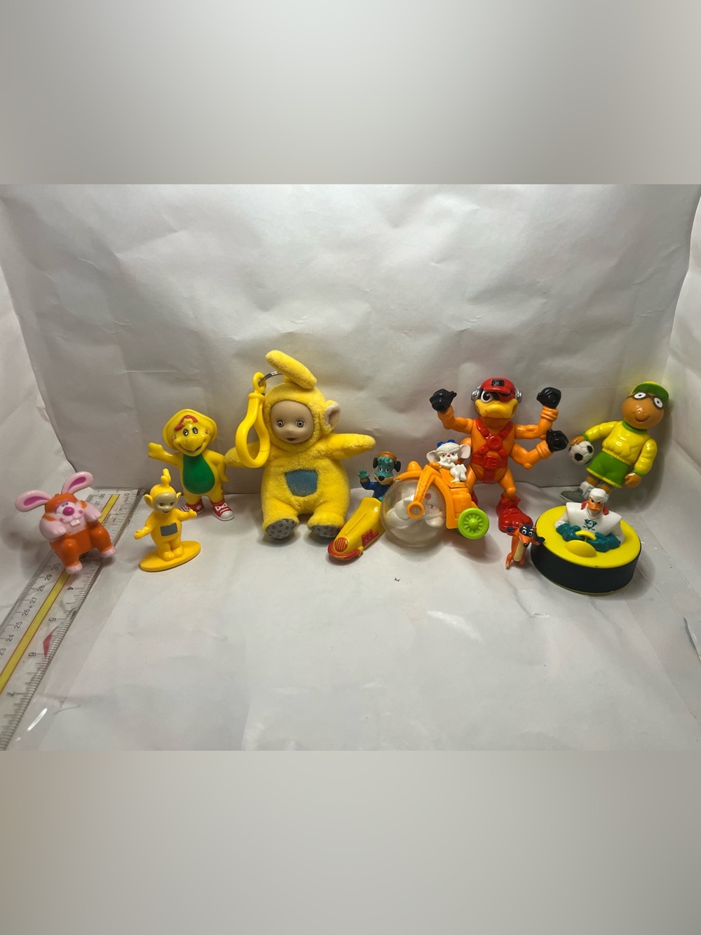 90s vintage toy lot Teletubbies Arthur Barney Animaniacs